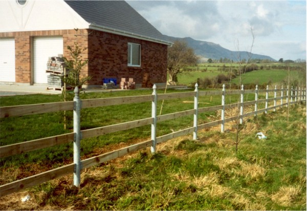 Fence with steel posts as supplied and fitted by Donald Murphy Fencing Services, Waterford, Ireland